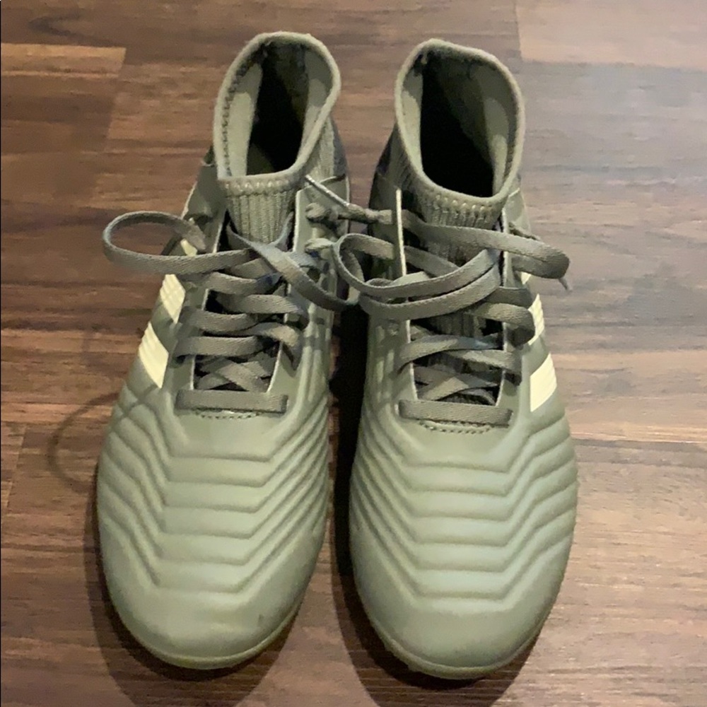 Adidas predator indoor soccer shoes